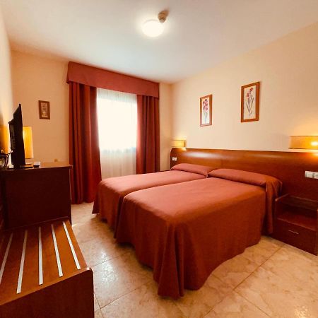 Torrijos Hotel Cheste Eksteriør billede